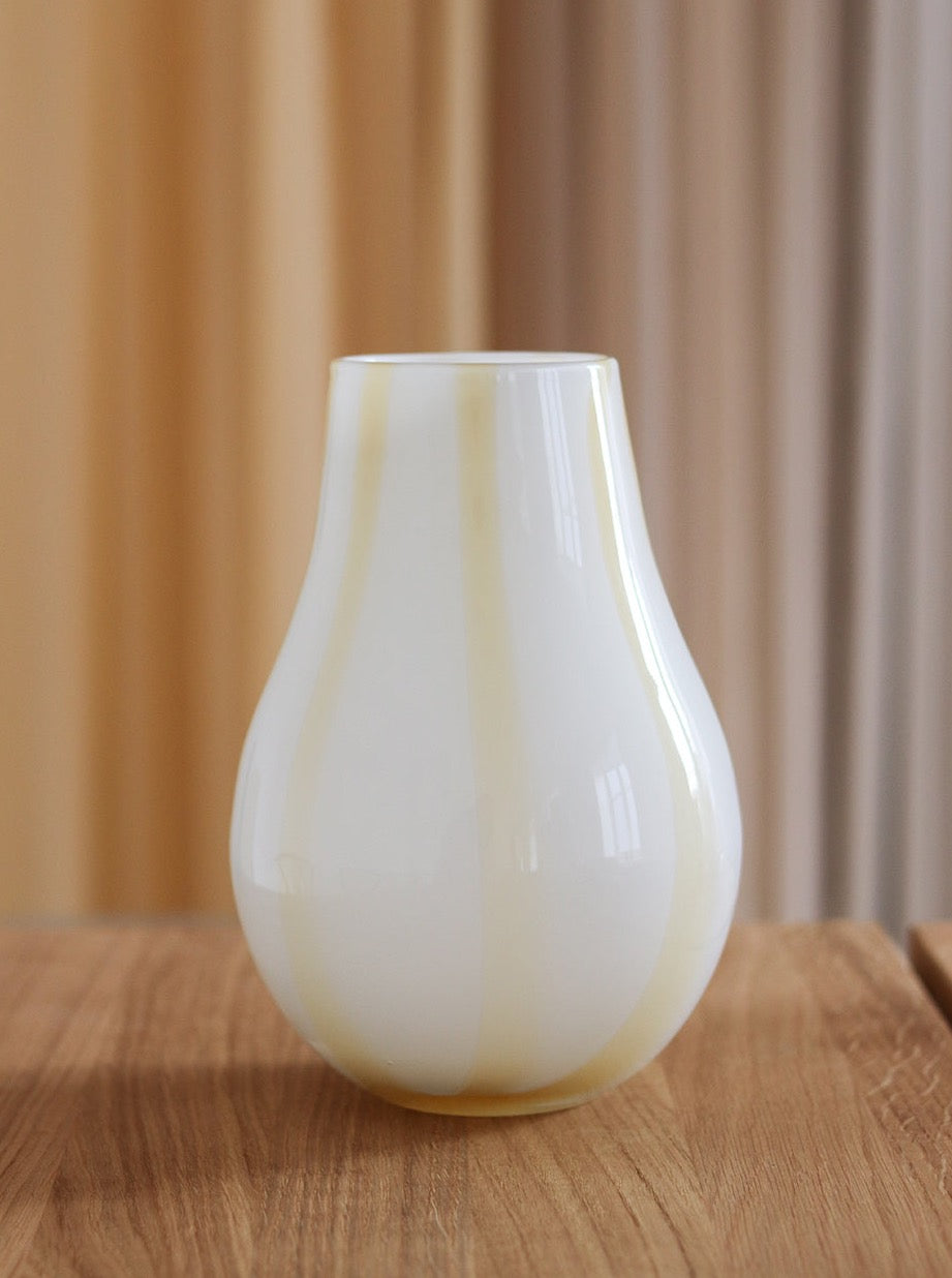 Ada - Striped vase