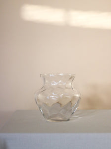 Anna Von Lipa - Dahlia Vase clear